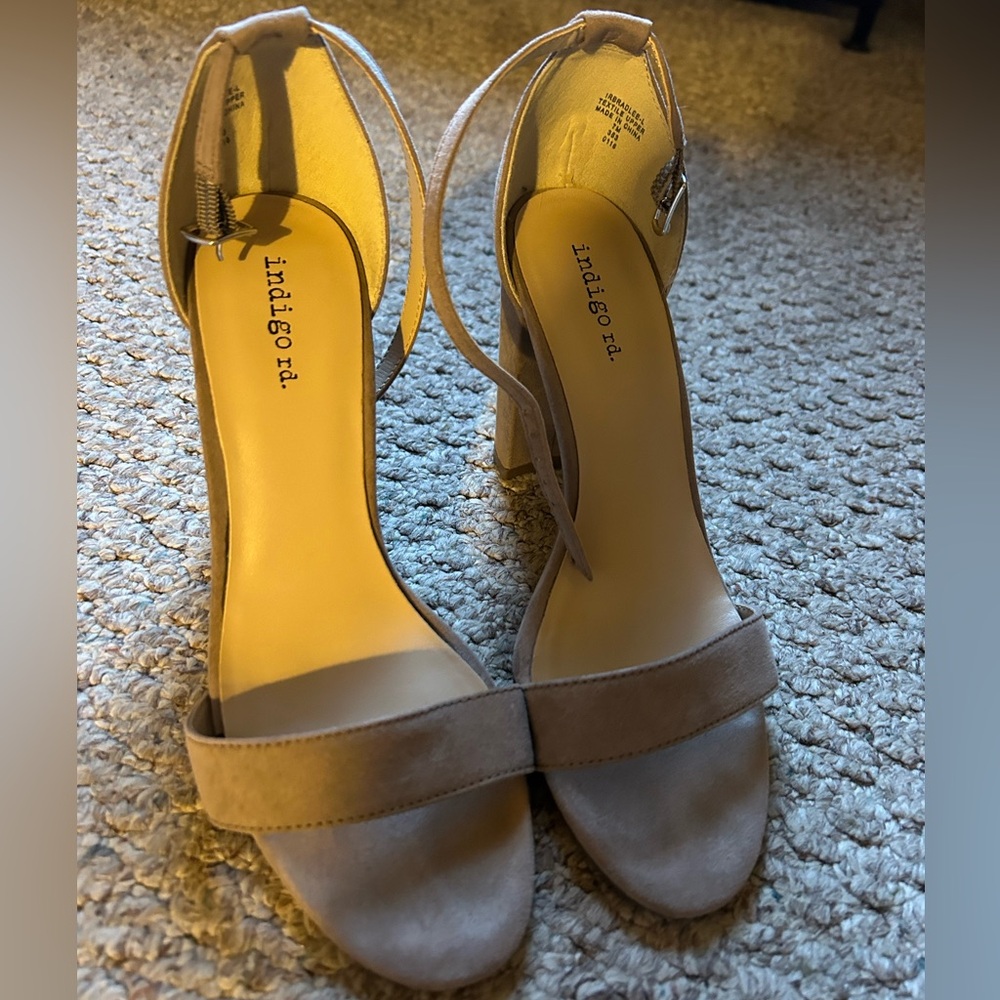Indigo Rd Heels - Picture 3 of 3